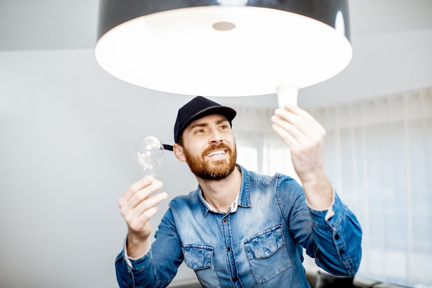 Ilustrasi perbaikan lampu