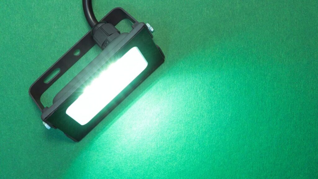 LED Floodlight background hijau