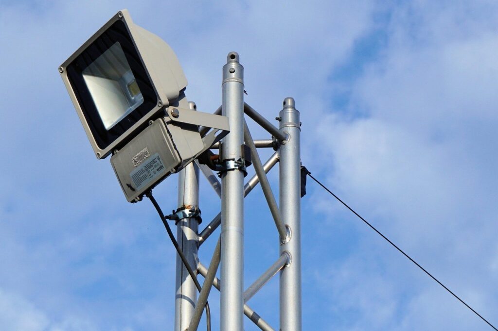 Penggunaan floodlight halogen