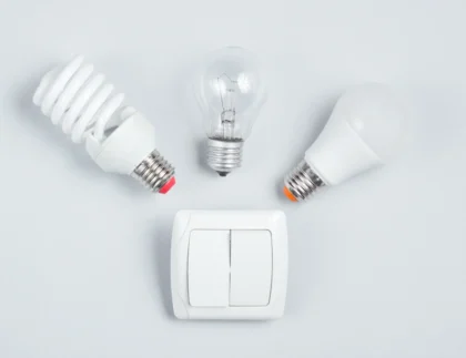 Lampu LED Mati Padahal Saklar Nyala: Masalah Arus, Kabel, atau Fitting? 2 Saklar dan lampu